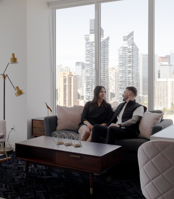 hat14-living-room-downtown